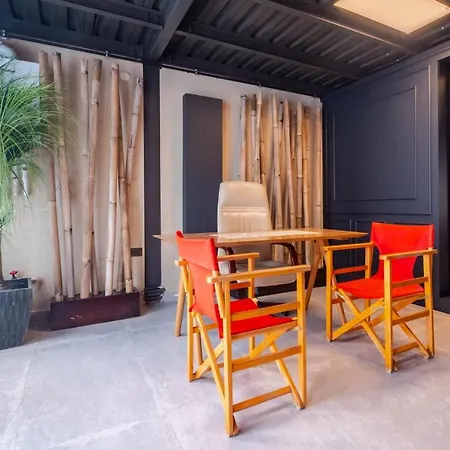 Luxurious House W Modern Interior In Fatih Vakantiehuis Istanboel